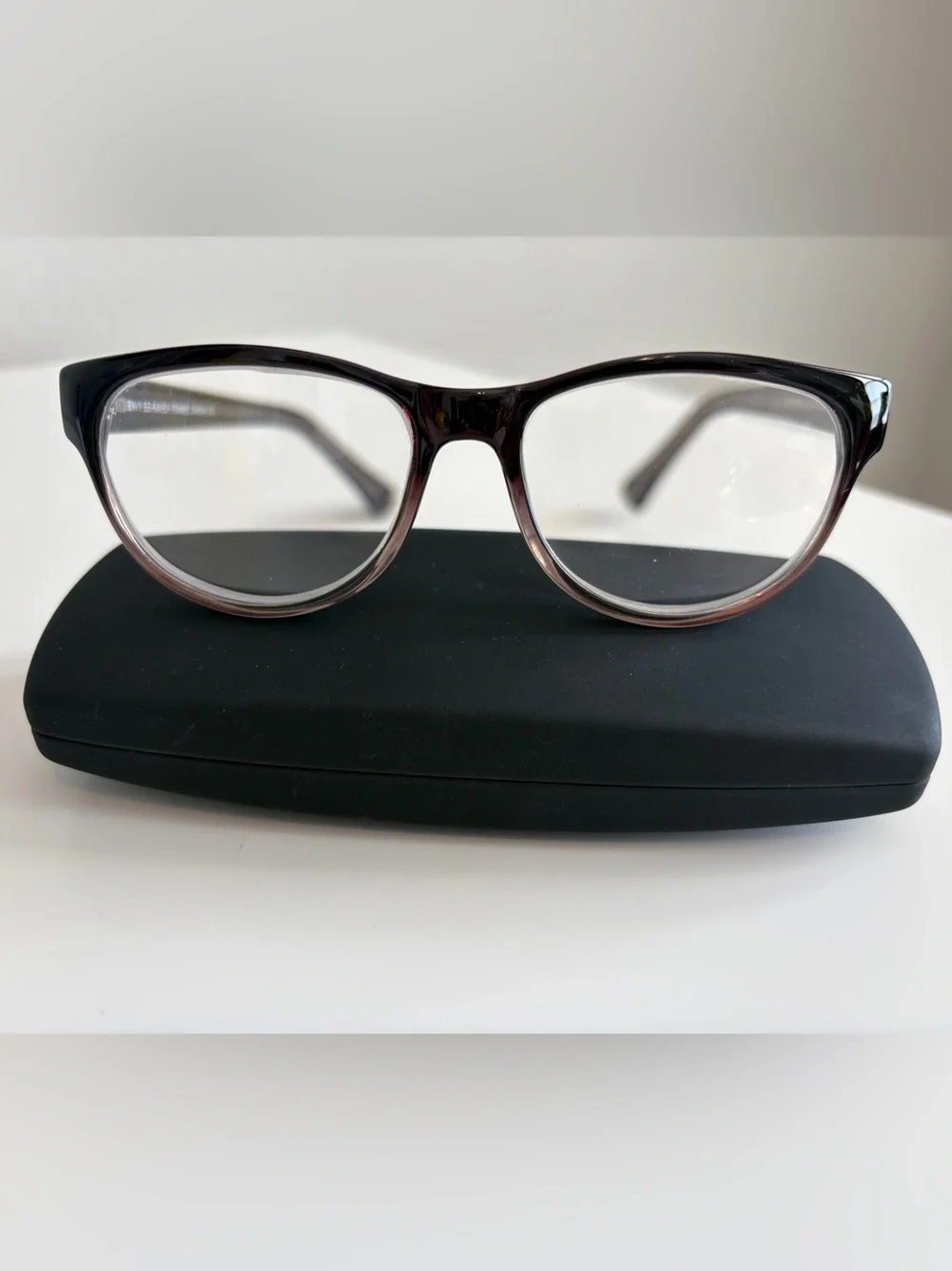 envy Women's Cat-Eye Glasses in Black-to-Gray Gradient